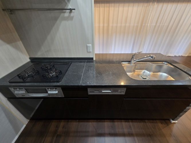 四条烏丸クロスマークのキッチン