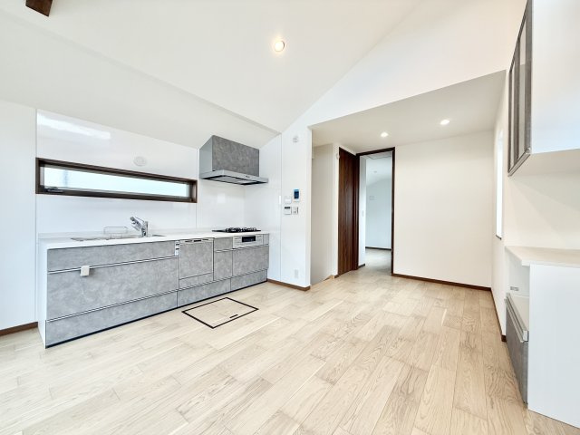 【居間・リビング】