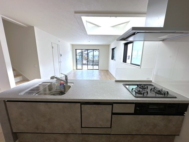 神戸市西区玉津町水谷新築戸建2号棟の前面道路含む現地写真|2025年11月24日撮影