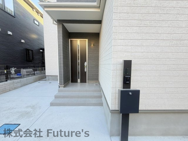 三郷市戸ケ崎3丁目　新築戸建　全1棟のエントランス|玄関アプローチ
