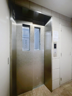中央区日本橋茅場町２丁目の賃貸マンションのロビー