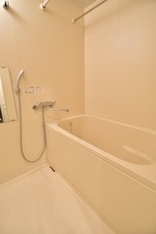 大阪市城東区関目５丁目の賃貸マンションの浴室