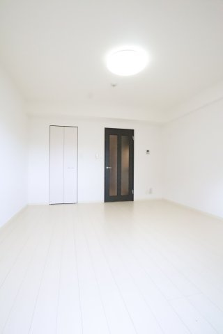 大阪市城東区関目５丁目の賃貸マンションの寝室