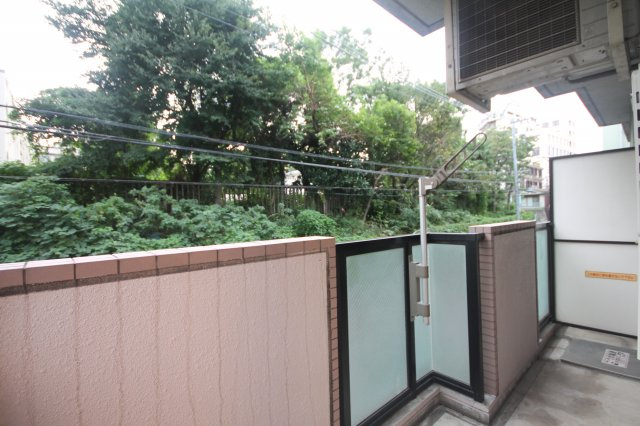 【バルコニー】