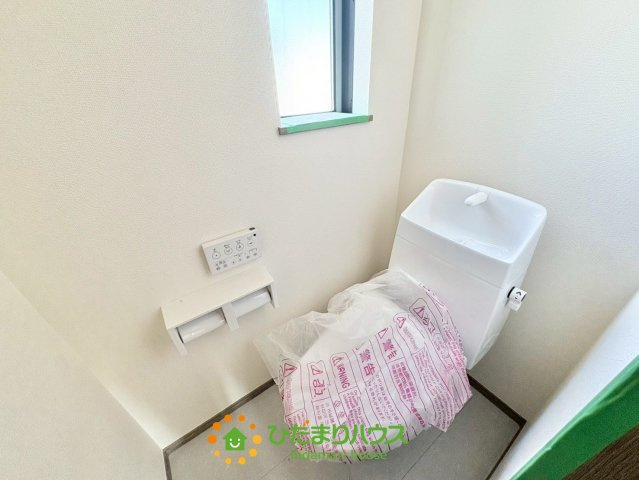 久喜市青毛１丁目6番　新築一戸建て　Bのトイレ
