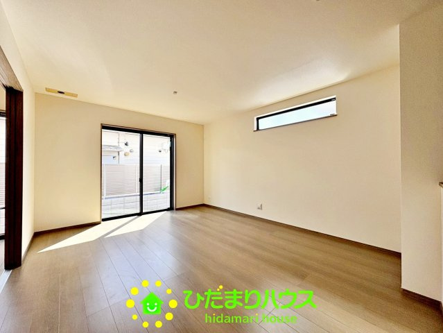 久喜市青毛１丁目6番　新築一戸建て　Bの居間・リビング