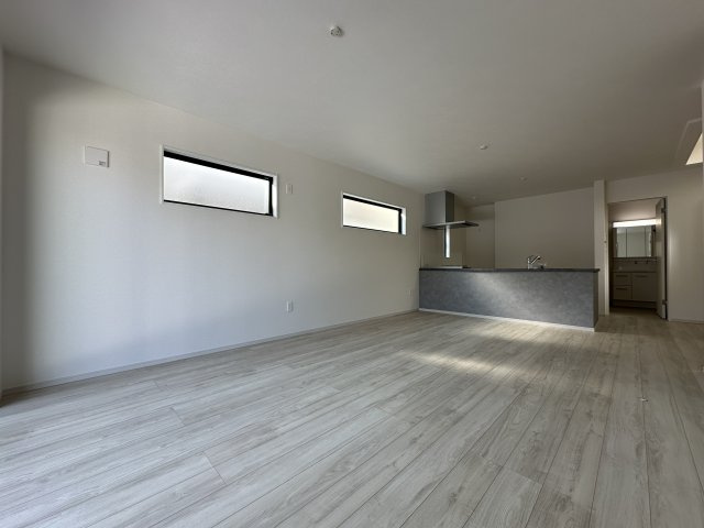 神戸市西区玉津町水谷新築戸建3号棟の居間・リビング