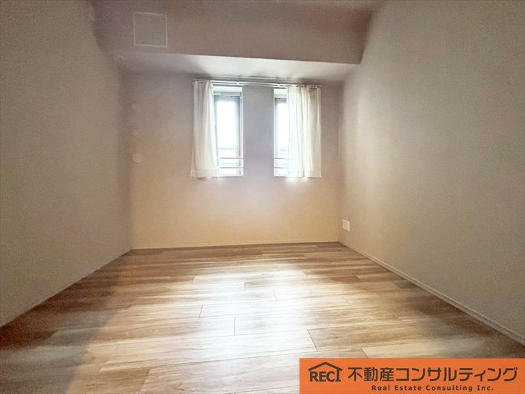 ファインシティ甲子園 ノースレジデンスの洋室