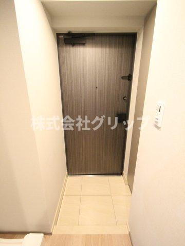 RELUXIA横濱元町の玄関