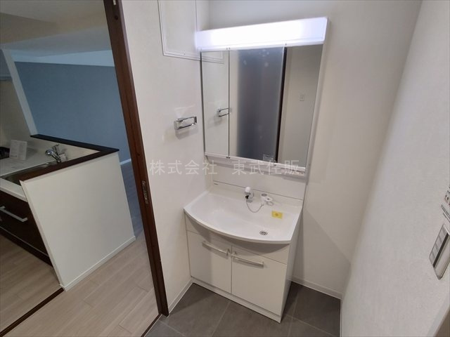 【独立洗面台】 | ライオンズガーデン狭山祇園 | 使いやすい独立洗面台です