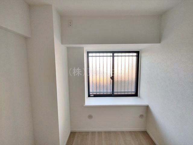 【構造・工法・仕様】 | ライオンズガーデン狭山祇園 | 洋室6.9帖出窓付きです