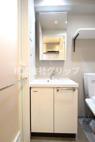 RELUXIA横濱元町の独立洗面台