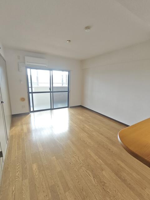 パークサイド長坂の居間・リビング