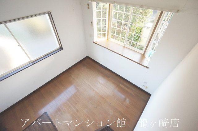 クレストの内装