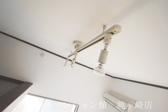 クレストの設備