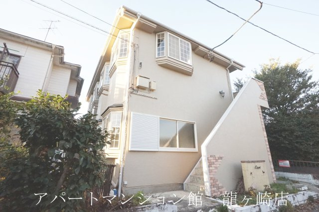 クレストの外観