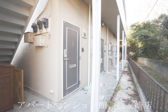 クレストの玄関