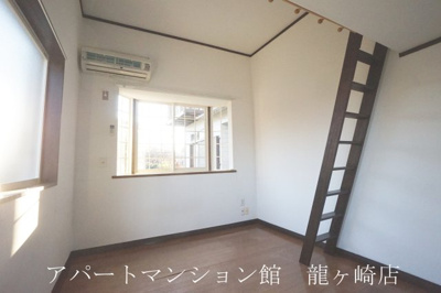 【居間・リビング】 | クレスト