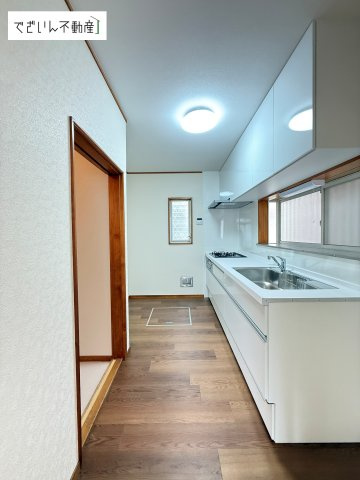 【キッチン】 | 久喜市栄1丁目　中古住宅   | 現地(2026年3月撮影)