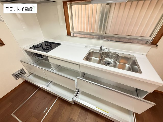 【キッチン】 | 久喜市栄1丁目　中古住宅   | 現地(2026年3月撮影)