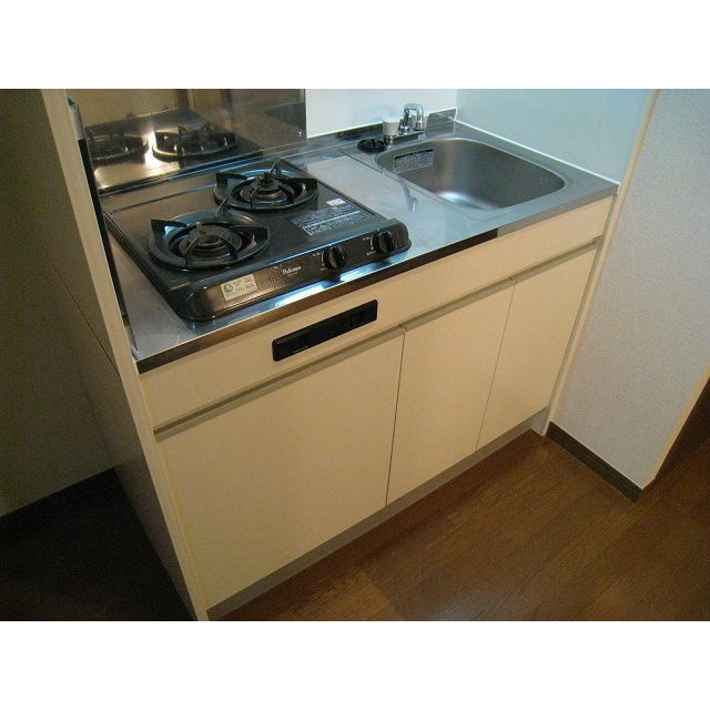 アンプルールフェール CREDO KAWAGUCHIのキッチン