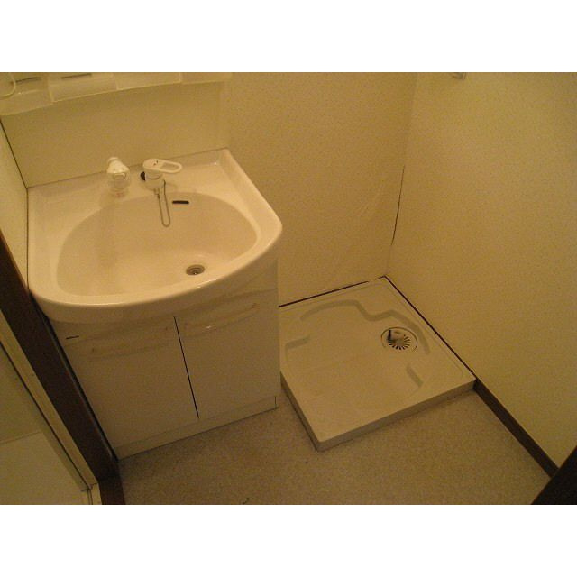 アンプルールフェール CREDO KAWAGUCHIの独立洗面台