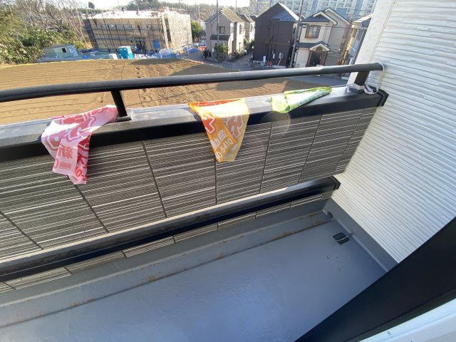 所沢市下安松 全11棟のバルコニー