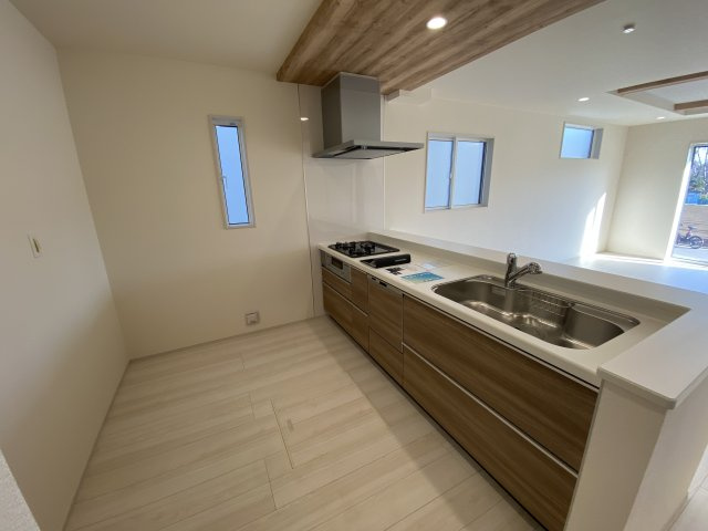 所沢市下安松 全11棟のキッチン