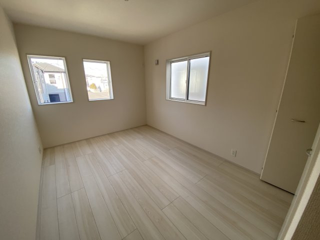 所沢市下安松 全11棟の洋室