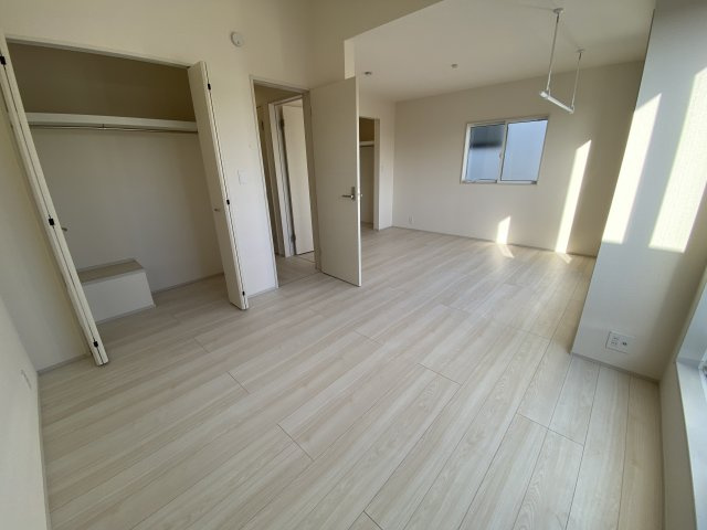 所沢市下安松 全11棟の洋室