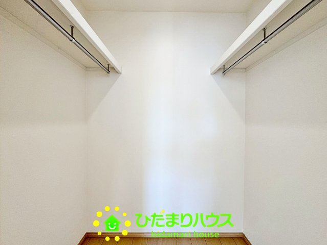 久喜市青毛１丁目6番　新築一戸建て　Dの収納|大家族に嬉しいWIC仕様です。