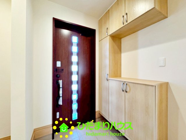 久喜市青毛１丁目6番　新築一戸建て　Dの玄関