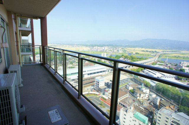 ザ・ライオンズ久留米ウェリスタワーのバルコニー