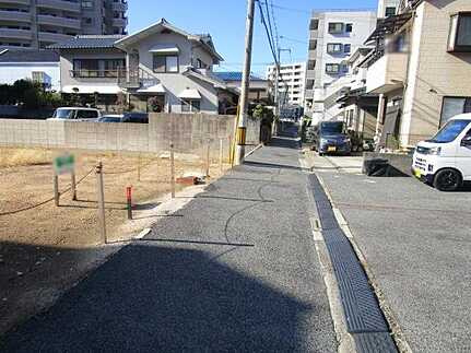 広島市東区牛田南１丁目の前面道路含む現地写真