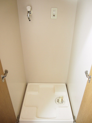 【その他】 | ルーブル旗の台