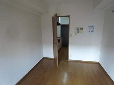 【寝室】 | ルーブル旗の台