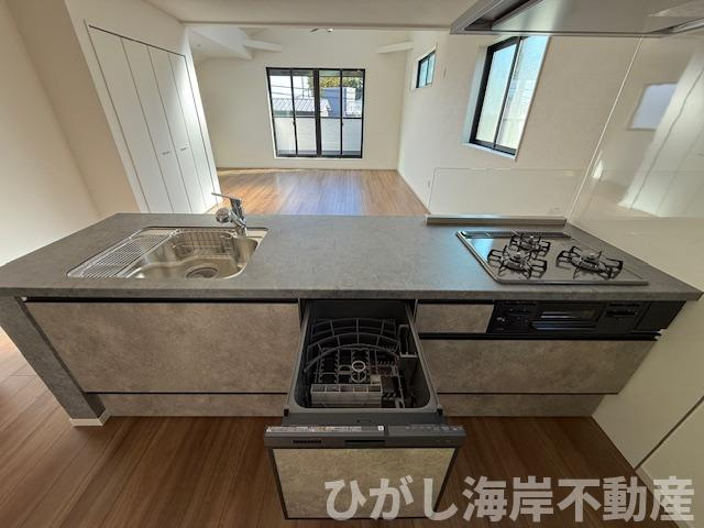 茅ヶ崎市柳島2丁目　新築戸建　全２棟のキッチン|食洗器付きシステムキッチン