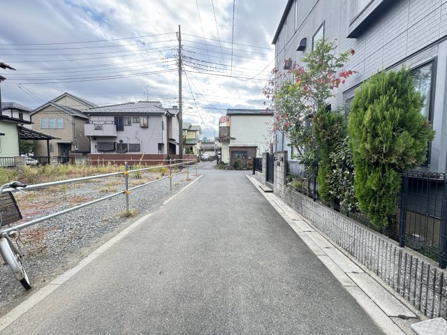 三郷市東町新築戸建（東町３期）の前面道路含む現地写真|南東側前面道路