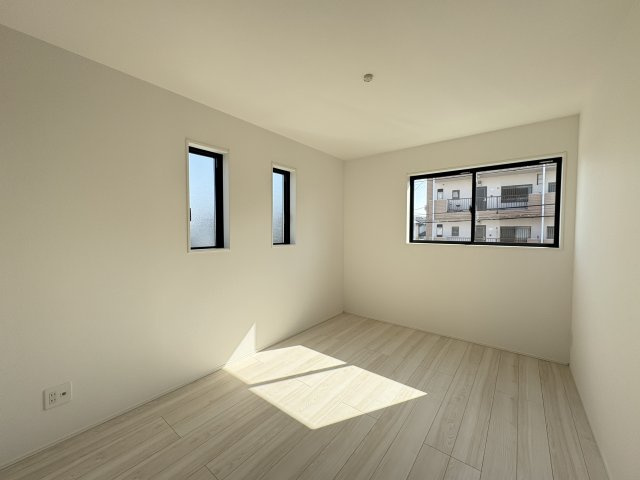 【洋室】 | 熊谷市肥塚　GRAFARE 新築戸建　全1棟