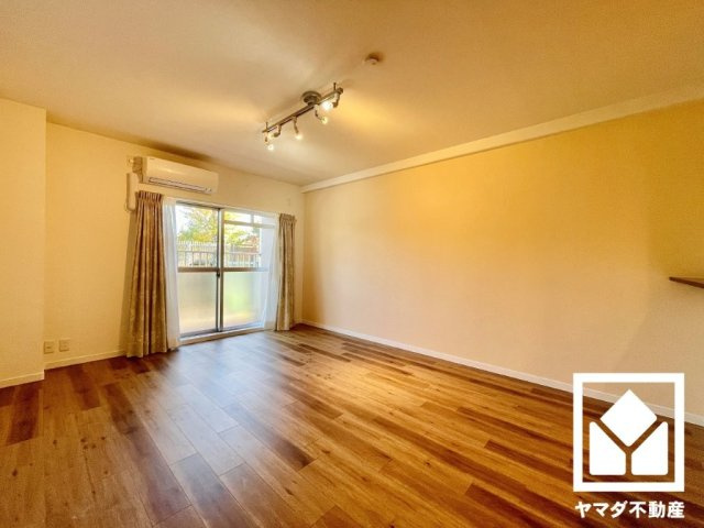 ルミエール桂川の居間・リビング