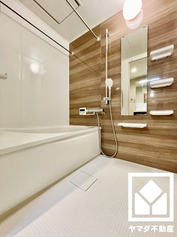 ルミエール桂川の浴室