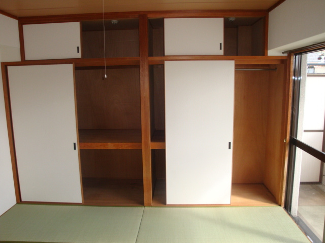 メゾンイン宝塚の収納