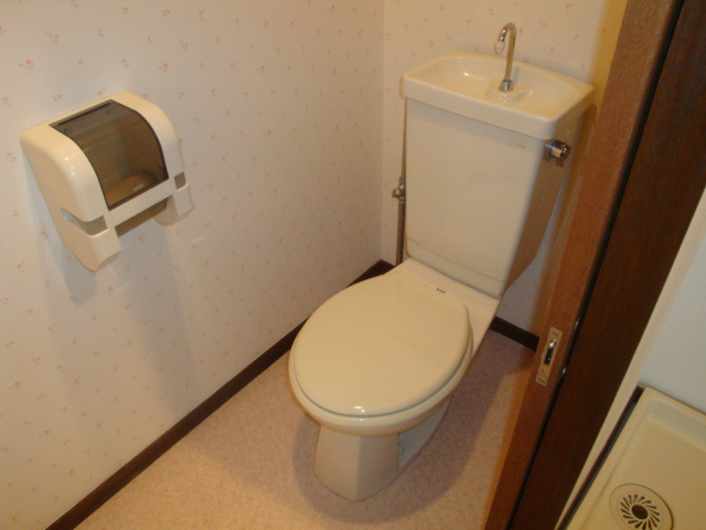 メゾンイン宝塚のトイレ