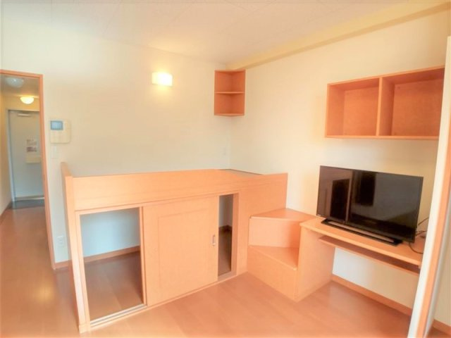 【居間・リビング】 | レオパレスｐｏｌｋａ | 設備・使用は号室により異なる為、現況を優先致します。