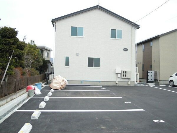 Tierra(ティエラ)Aの駐車場