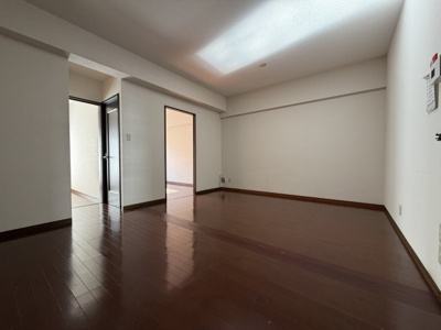 【居間・リビング】 | 東大和グリーンタウン3号棟 | 約12.0帖の広々したLDKです♪