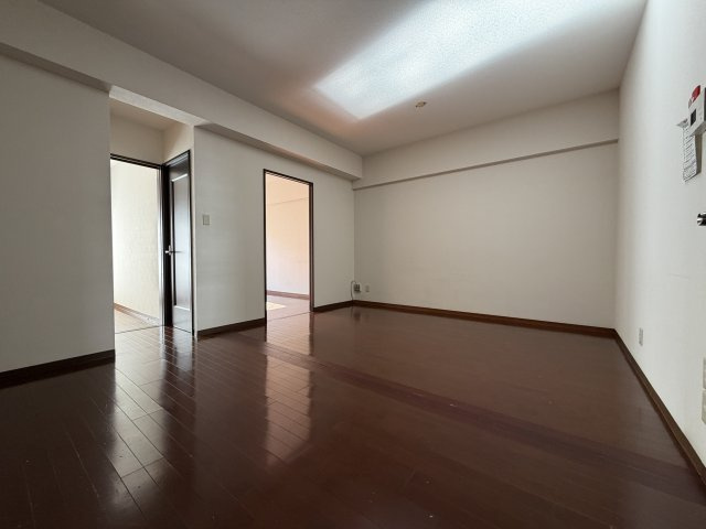 【居間・リビング】 | 東大和グリーンタウン3号棟 | 約12.0帖の広々したLDKです♪