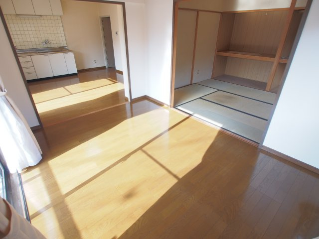 ハーモニーヒラキの内装