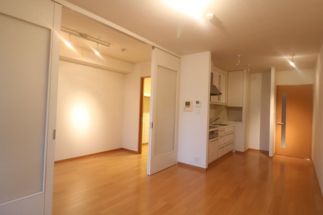 【居間・リビング】