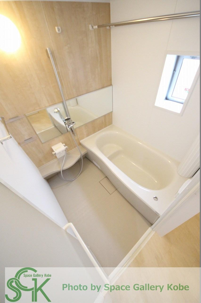 カーサ　ドマーニの浴室|※お部屋により仕様が異なる場合があります。